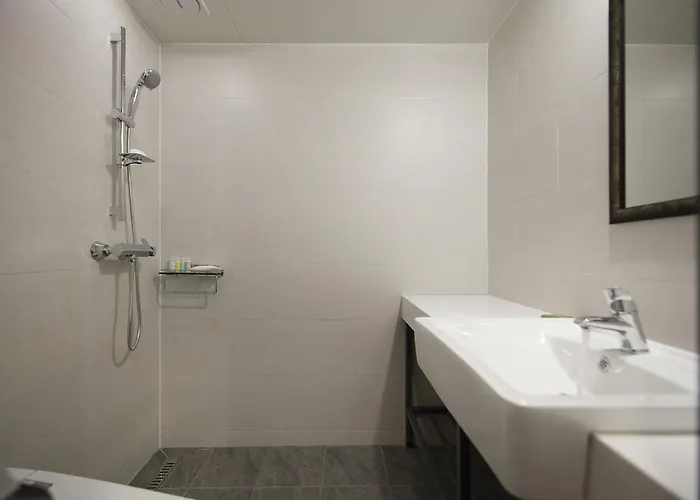 The Gray Hotel 3*