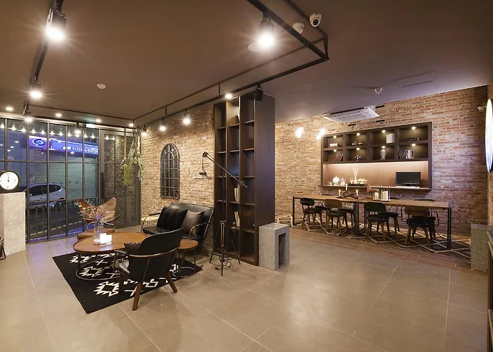 Hotel The Gray 3*