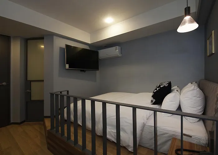 Hotel The Gray 3*